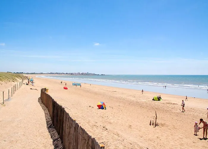 Ensoleillee A Hilaire De Riez Avec Piscine Privee سا يْليرْ دو ري